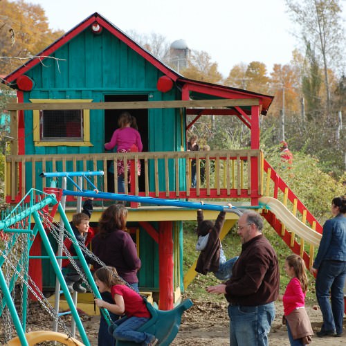 Maisonnette de jeux extérieurs au Verger Gros Pierre
